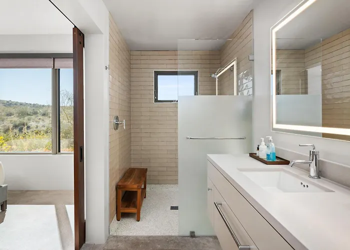 Holiday home Paradise Canyon-private Event Venue-estate 1&2 *