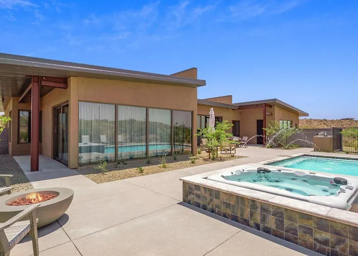 Paradise Canyon-private Event Venue-estate 1&2 Holiday home *