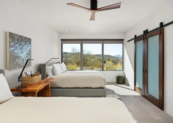Holiday home Paradise Canyon-private Event Venue-estate 1&2