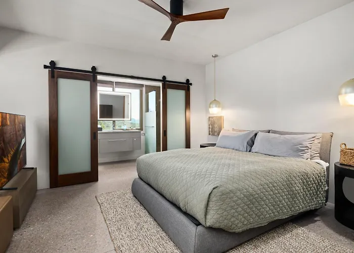 Paradise Canyon-private Event Venue-estate 1&2 Holiday home *